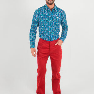 Camisa azul con diseños y patrones diversos